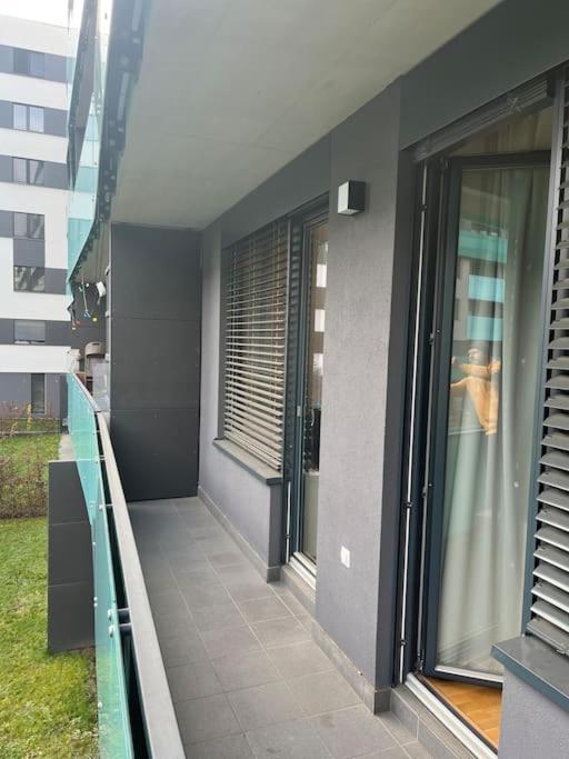 Apartman Holesovice,Balkon,Garaz Prague Exterior photo